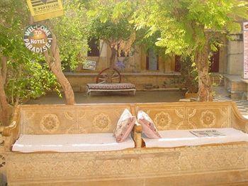 Paradise Palace Hotel Джайсалмер Екстериор снимка